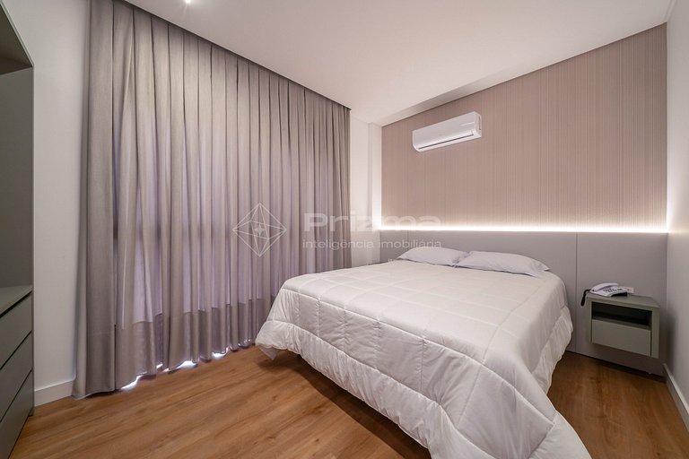 308 - Suíte Elegante em Localização Incrível – Praia de Bomb