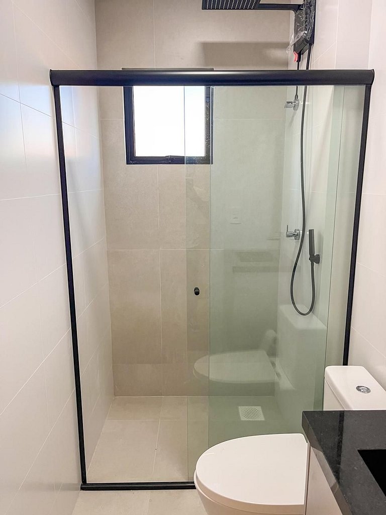 515 - Flat Moderno e Bem Localizado a 120 metros da praia de