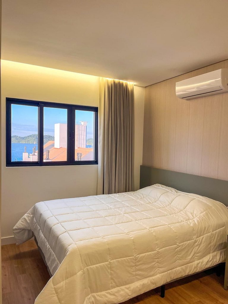 515 - Flat Moderno e Bem Localizado a 120 metros da praia de