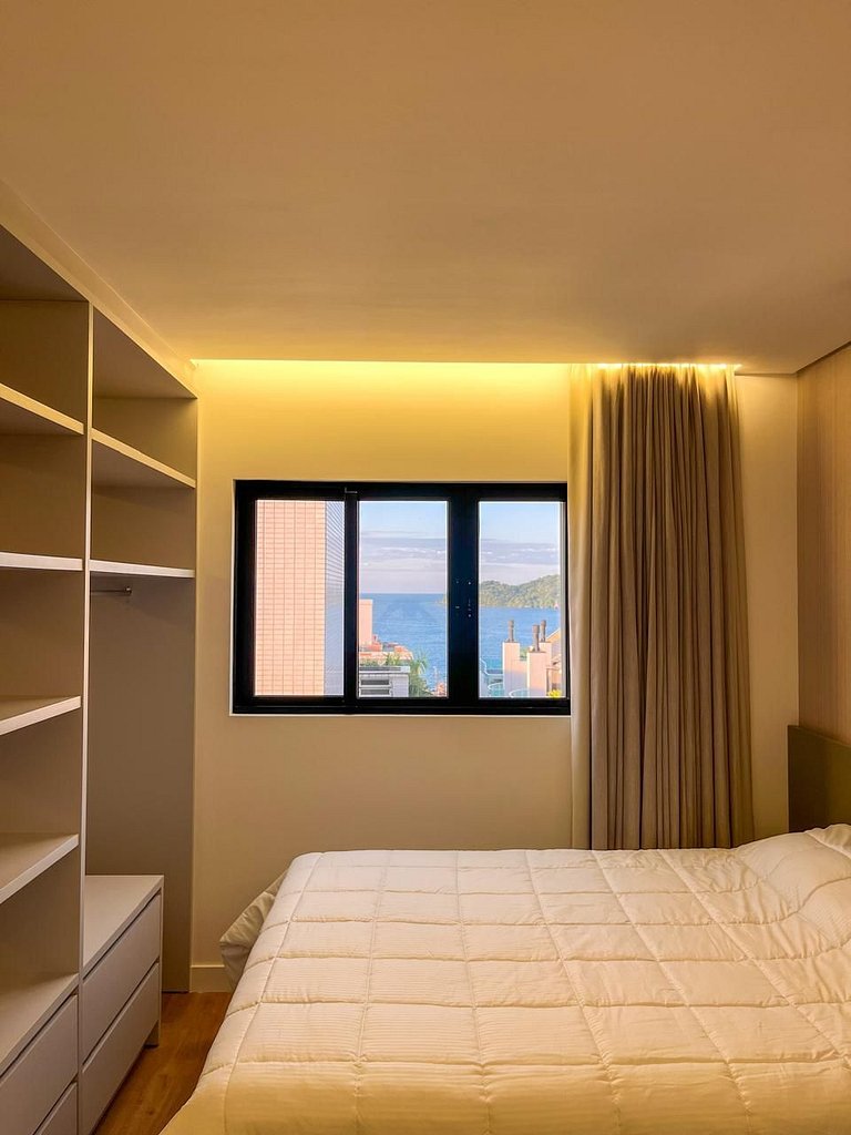 515 - Flat Moderno e Bem Localizado a 120 metros da praia de
