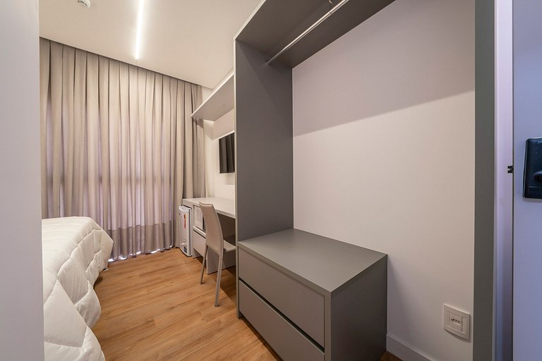 303 - Suíte a 120 metros da praia de Bombinhas