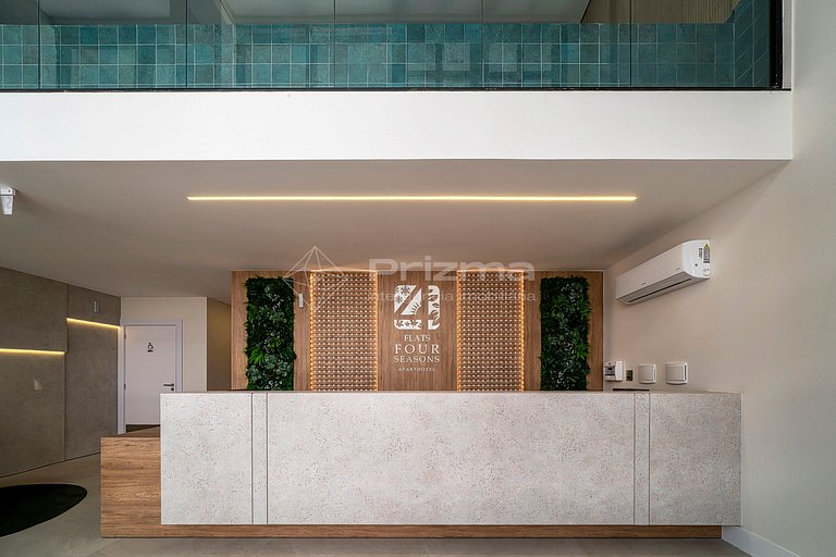 512 - Flat Moderno e Bem Localizado a 120 metros da praia de