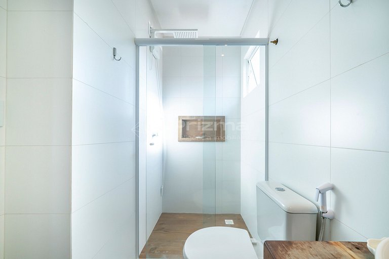 Suíte em Residencial - Entre Bombinhas e 4 Ilhas