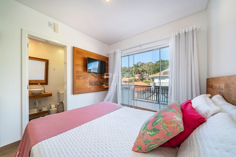 Confortável Suíte em Residencial - Entre Bombinhas e 4 Ilhas