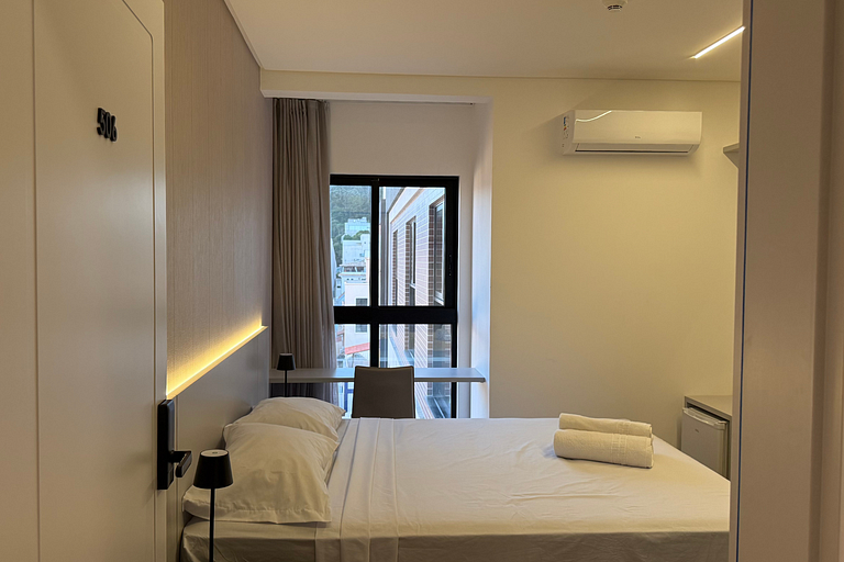 506 - Excelente Suíte em Localização Incrível – Praia de Bom