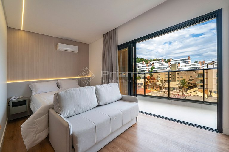 313 - Flat com café da manhã a 120m da praia