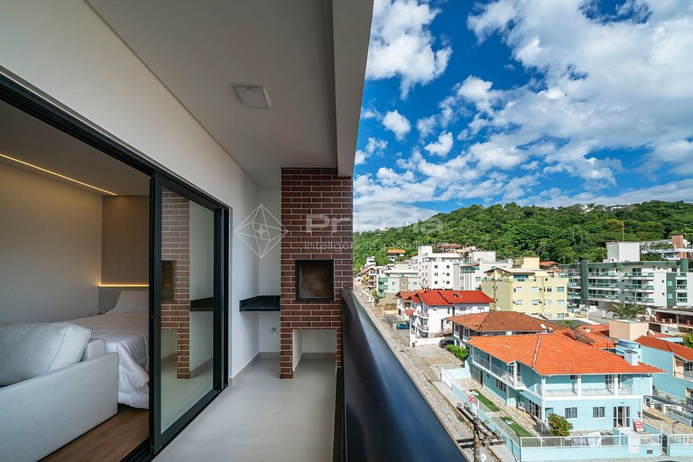 313 - Flat Moderno e Bem Localizado a 120 metros da praia de