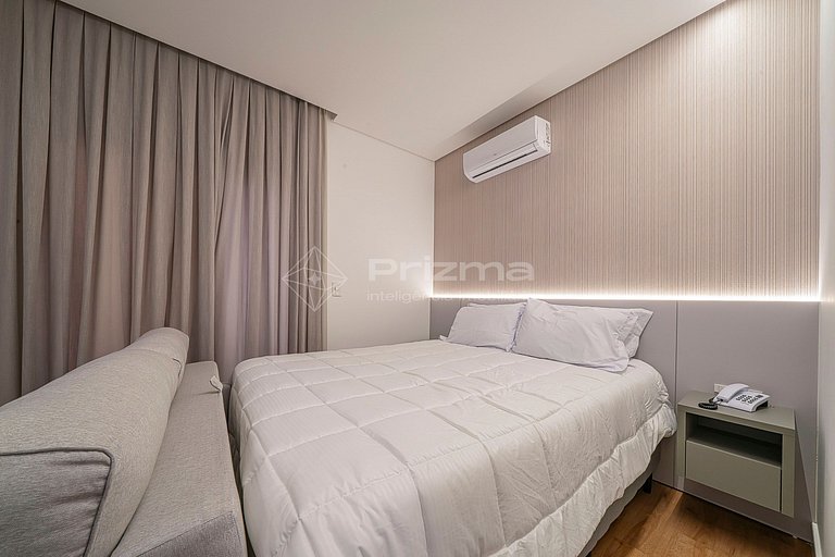 314 - Flat com café da manhã a 120m da praia