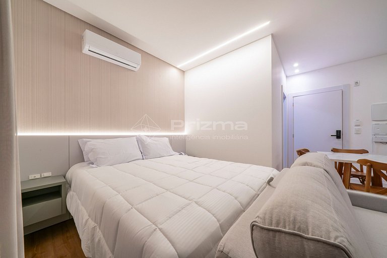 314 - Flat com café da manhã a 120m da praia