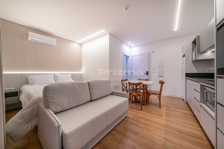314 - Flat com café da manhã a 120m da praia