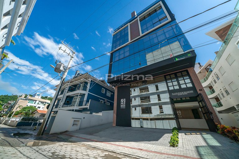 313 - Flat Moderno e Bem Localizado a 120 metros da praia de