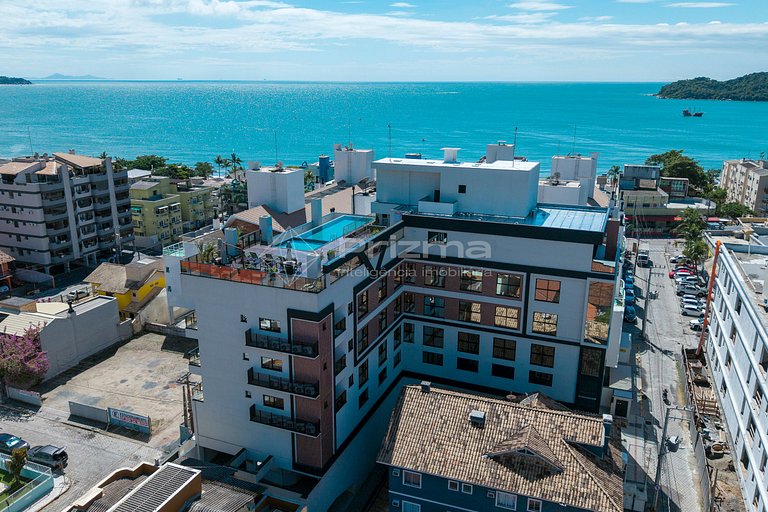 313 - Flat Moderno e Bem Localizado a 120 metros da praia de