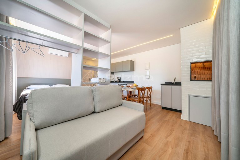 515 - Flat Moderno e Bem Localizado a 120 metros da praia de