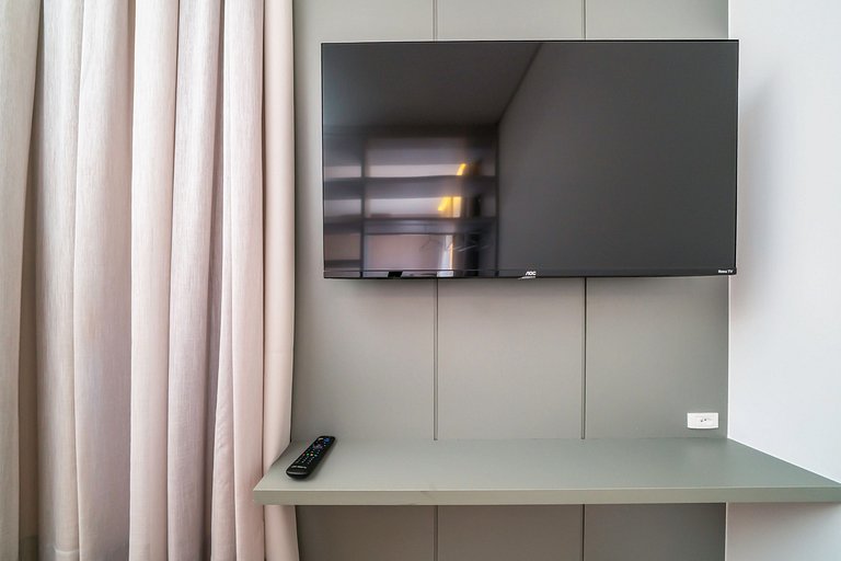 515 - Flat Moderno e Bem Localizado a 120 metros da praia de