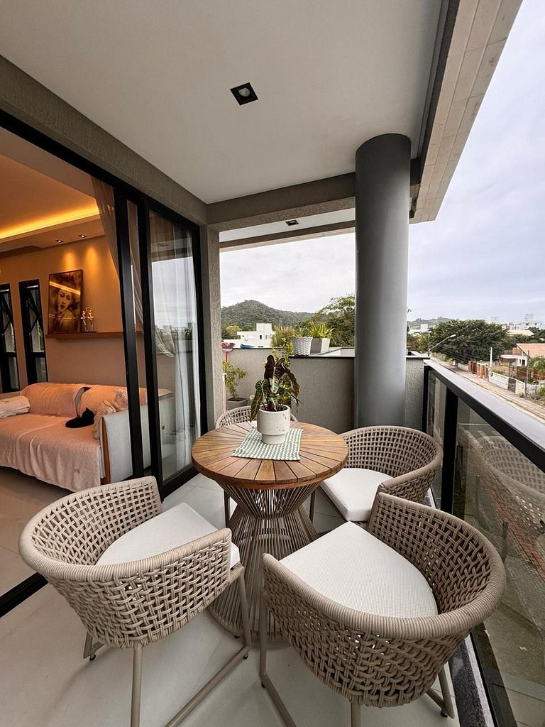 Apto Moderno com 2 Suítes e Cozinha Gourmet