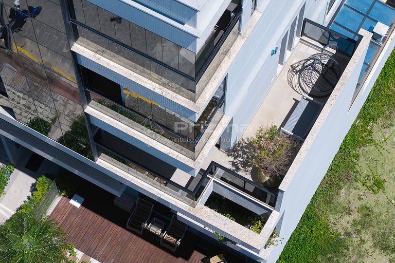 Apartamento Confortável com Duas Suítes na Praia do Mariscal