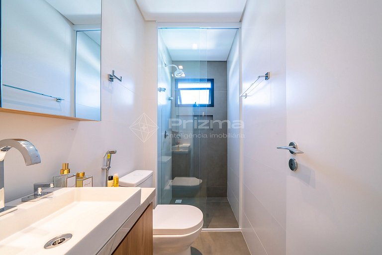 Apartamento Confortável com Duas Suítes na Praia do Mariscal