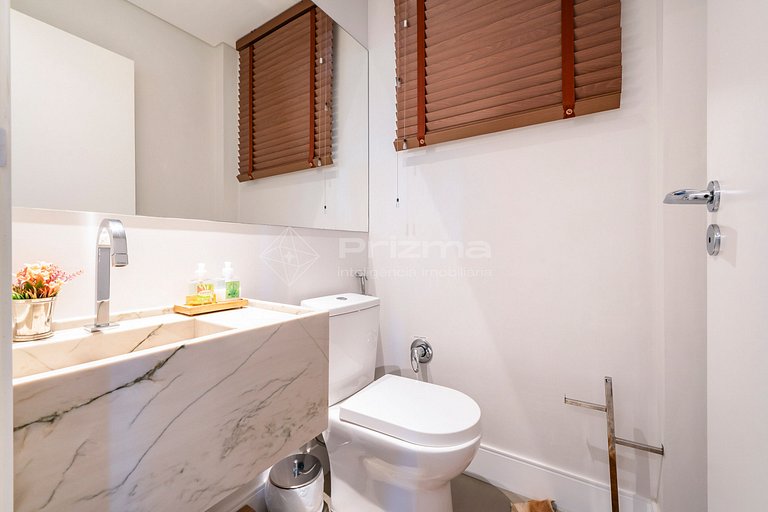 Apartamento Confortável com Duas Suítes na Praia do Mariscal