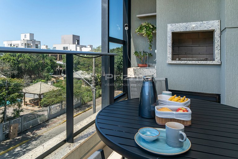 Apartamento Confortável com Duas Suítes na Praia do Mariscal