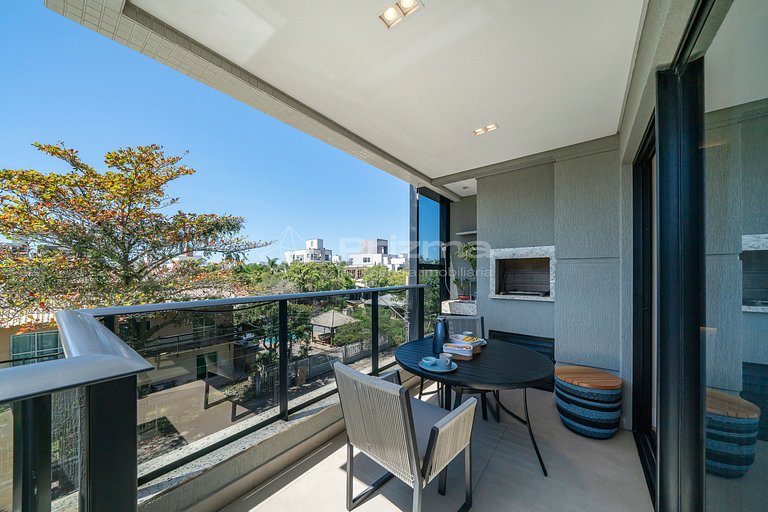 Apartamento Confortável com Duas Suítes na Praia do Mariscal