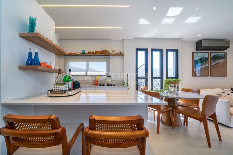 Apartamento Confortável com Duas Suítes na Praia do Mariscal