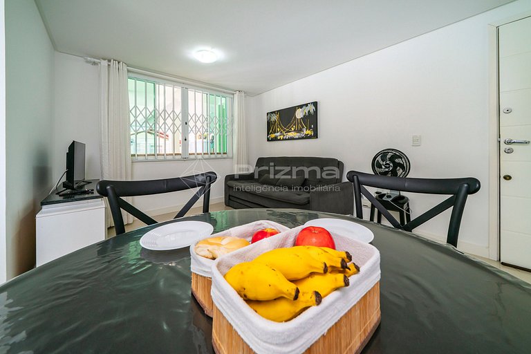 Ótimo apartamento na praia de Bombas