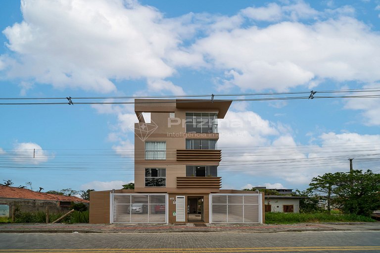 Excelente Apartamento na Praia de Mariscal