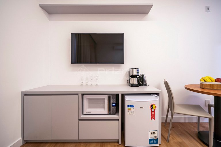 416 - Ótima Suíte em Localização Incrível - Praia de Bombinh