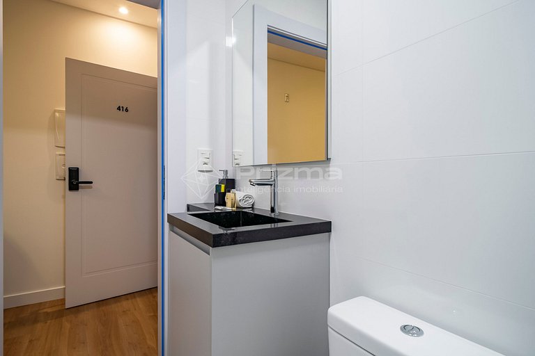 416 - Ótima Suíte em Localização Incrível - Praia de Bombinh