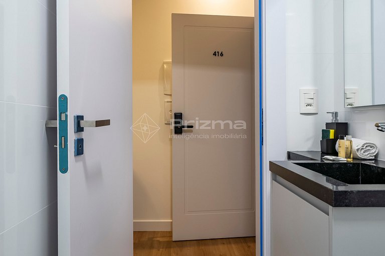 416 - Ótima Suíte em Localização Incrível - Praia de Bombinh