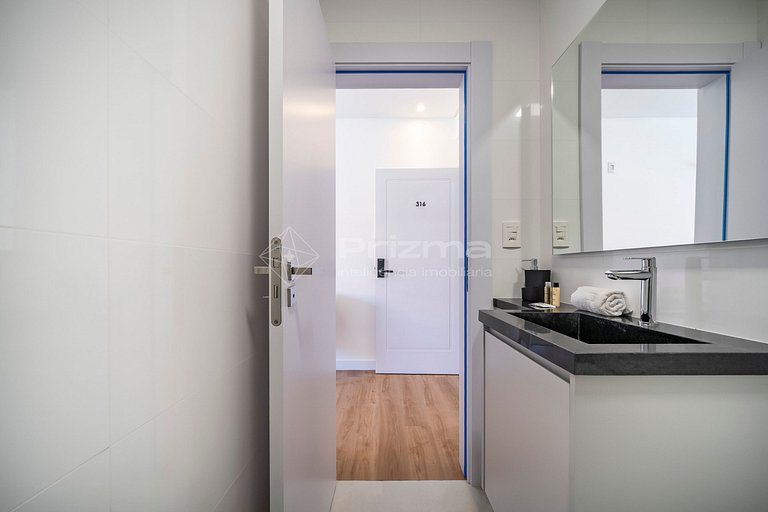 316- Ótima Suíte em Localização Incrível no centro de bombin