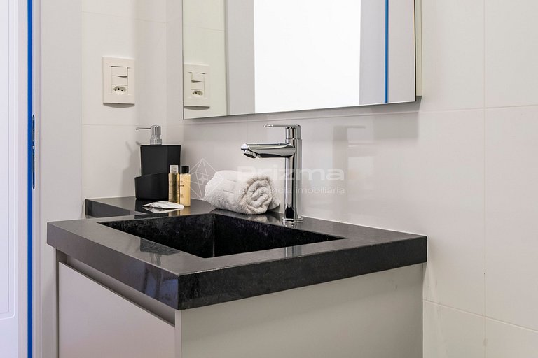 316- Ótima Suíte em Localização Incrível no centro de bombin