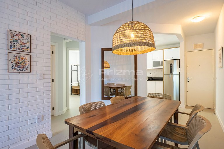 Recém reformado - com vista pro mar de Bombas