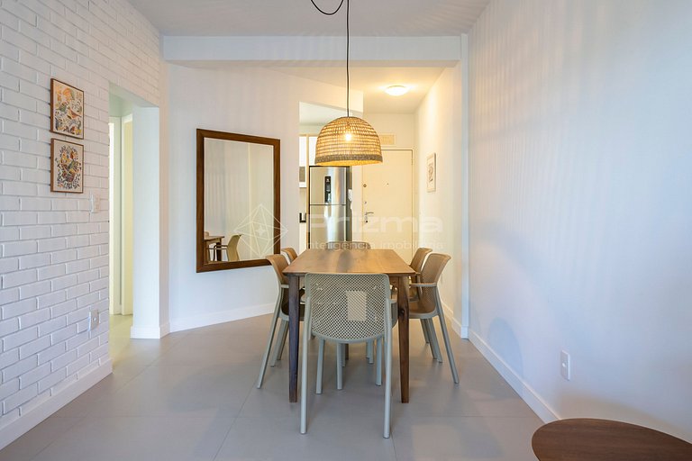 Recém reformado - com vista pro mar de Bombas