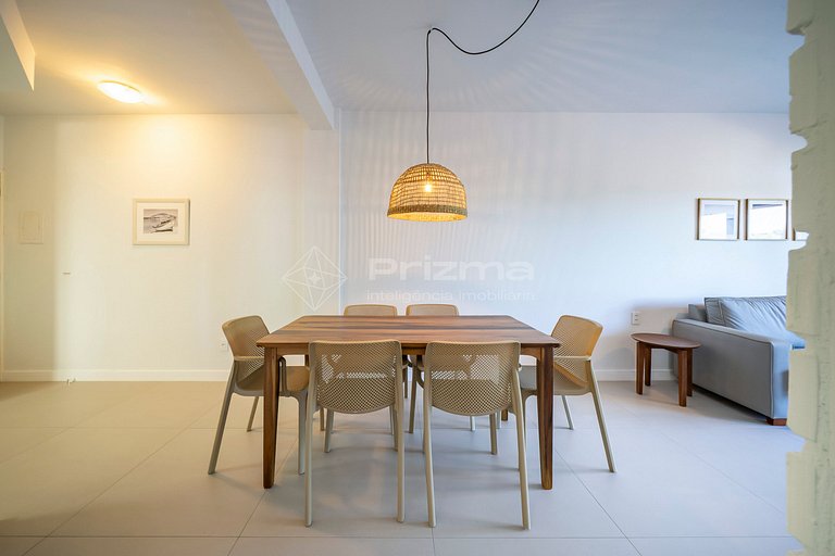 Recém reformado - com vista pro mar de Bombas