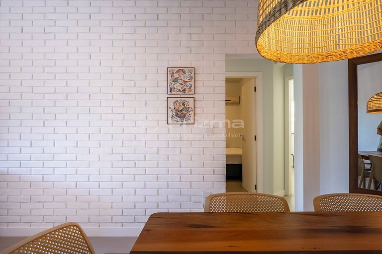 Recém reformado - com vista pro mar de Bombas