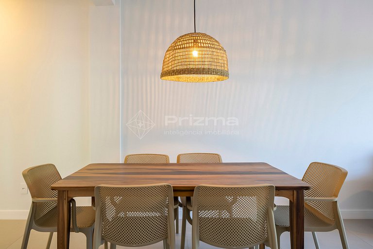 Recém reformado - com vista pro mar de Bombas