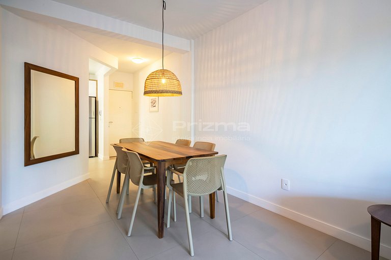 Recém reformado - com vista pro mar de Bombas