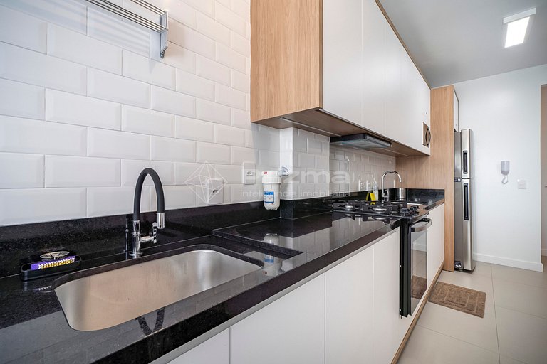 Recém reformado - com vista pro mar de Bombas