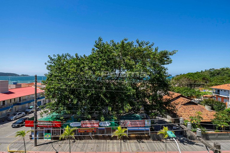 Recém reformado - com vista pro mar de Bombas