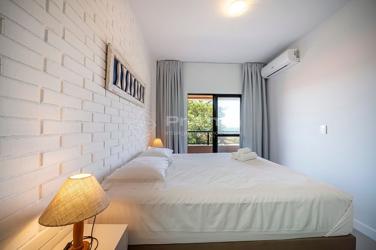 Recém reformado - com vista pro mar de Bombas