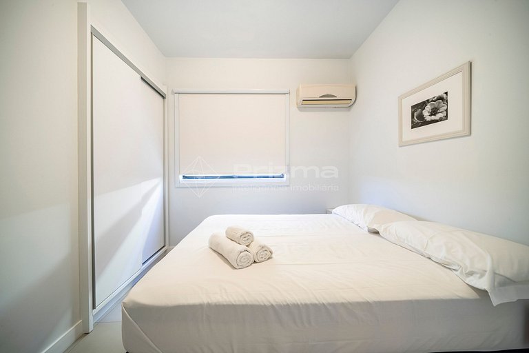 Recém reformado - com vista pro mar de Bombas