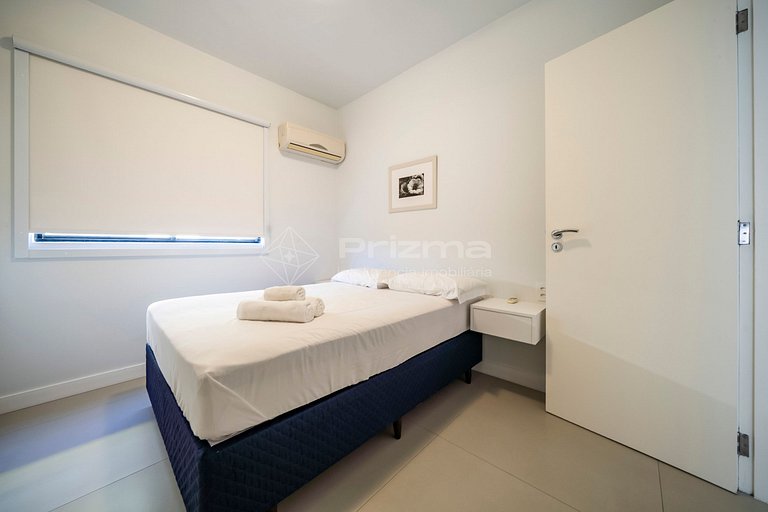 Recém reformado - com vista pro mar de Bombas