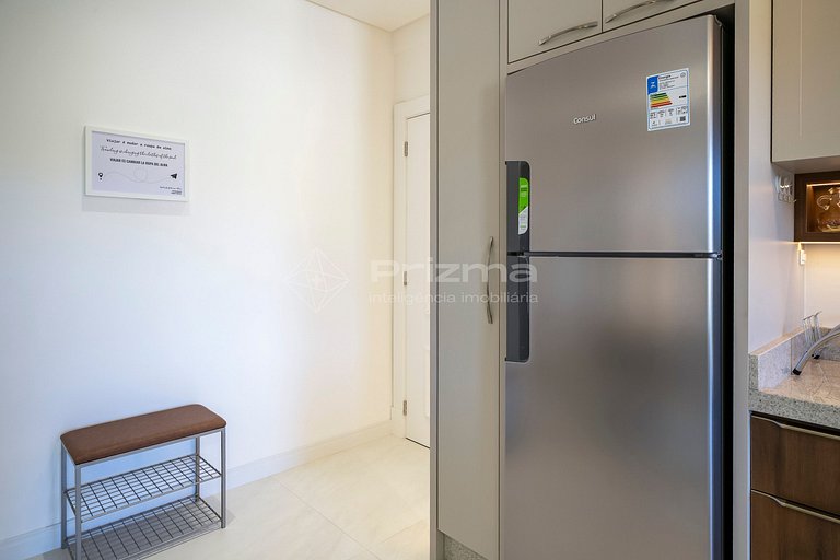 Lindo Apartamento- Condomínio com Piscina e Academia- Excele