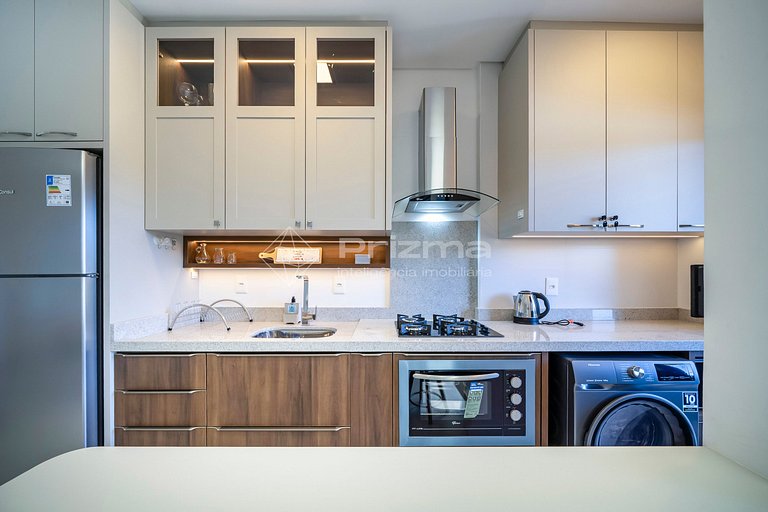 Lindo Apartamento- Condomínio com Piscina e Academia- Excele