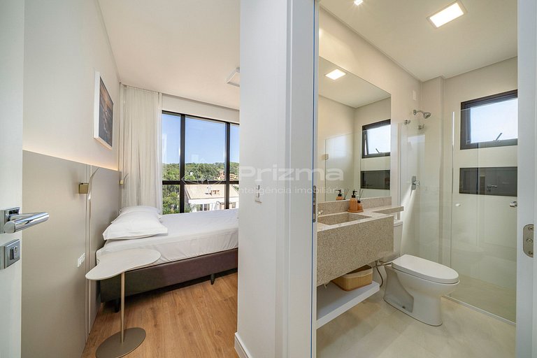 Lindo Apartamento- Condomínio com Piscina e Academia- Excele