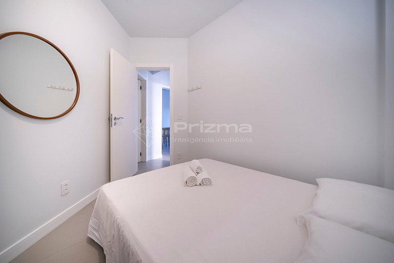 Recém reformado - com vista pro mar de Bombas