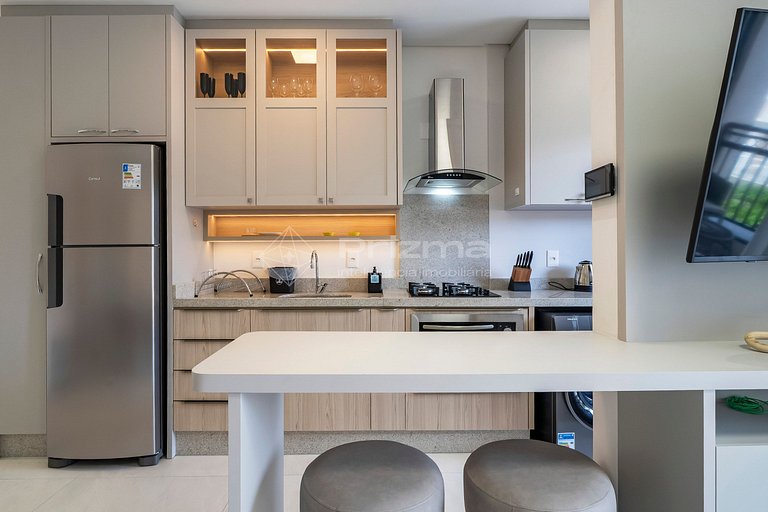 Lindo Apartamento Condomínio com Piscina