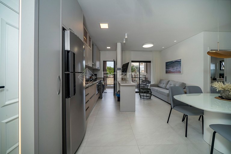 Lindo Apartamento Condomínio com Piscina