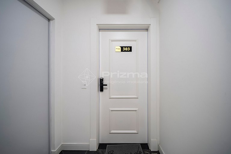 Lindo Apartamento Condomínio com Piscina